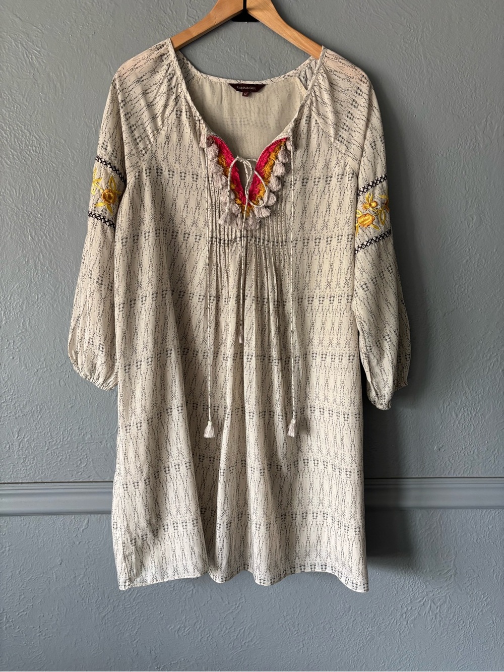 Ranna Gill Embroidered Boho Tunic Dress M Tassel Peasant Anthropologie Style